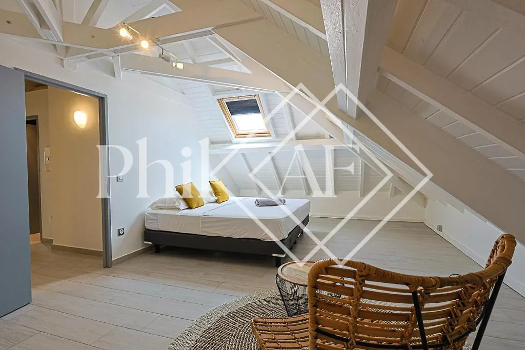 5 Bed-Rooms Front-Beach Apartment At Orient Beach Quarter of Orleans 0*,