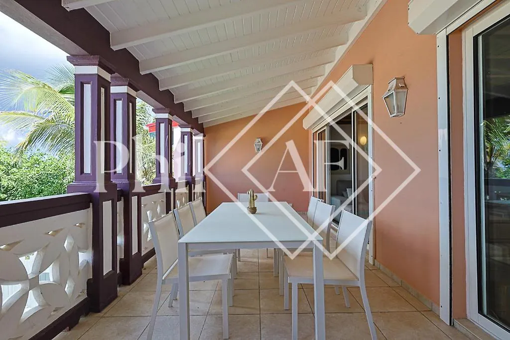 5 Bed-Rooms Front-Beach Apartment At Orient Beach Quarter of Orleans