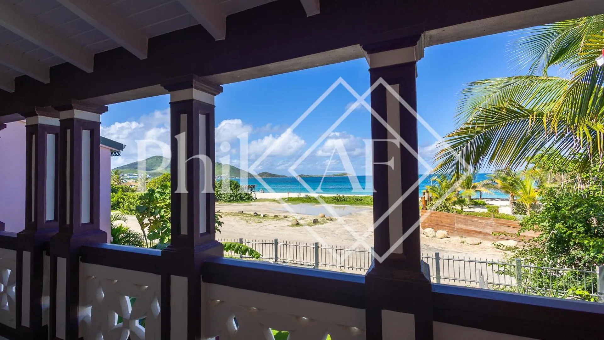5 Bed-Rooms Front-Beach Apartment At Orient Beach Quarter of Orleans 0*,  Sint Maarten/Saint Martin
